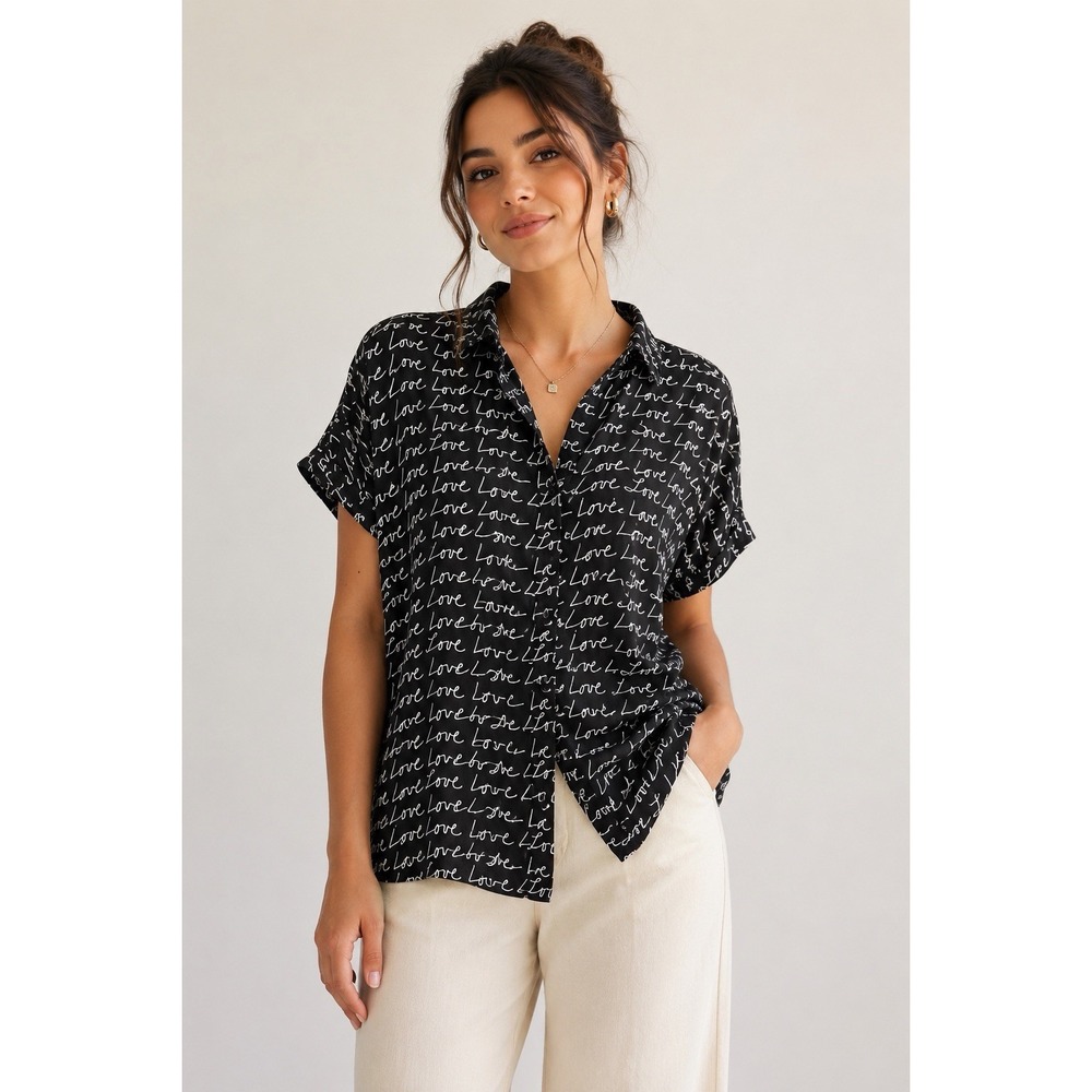 Women's Evri 1X Short Sleeve Long Top Button close front from Kohl's NWT
